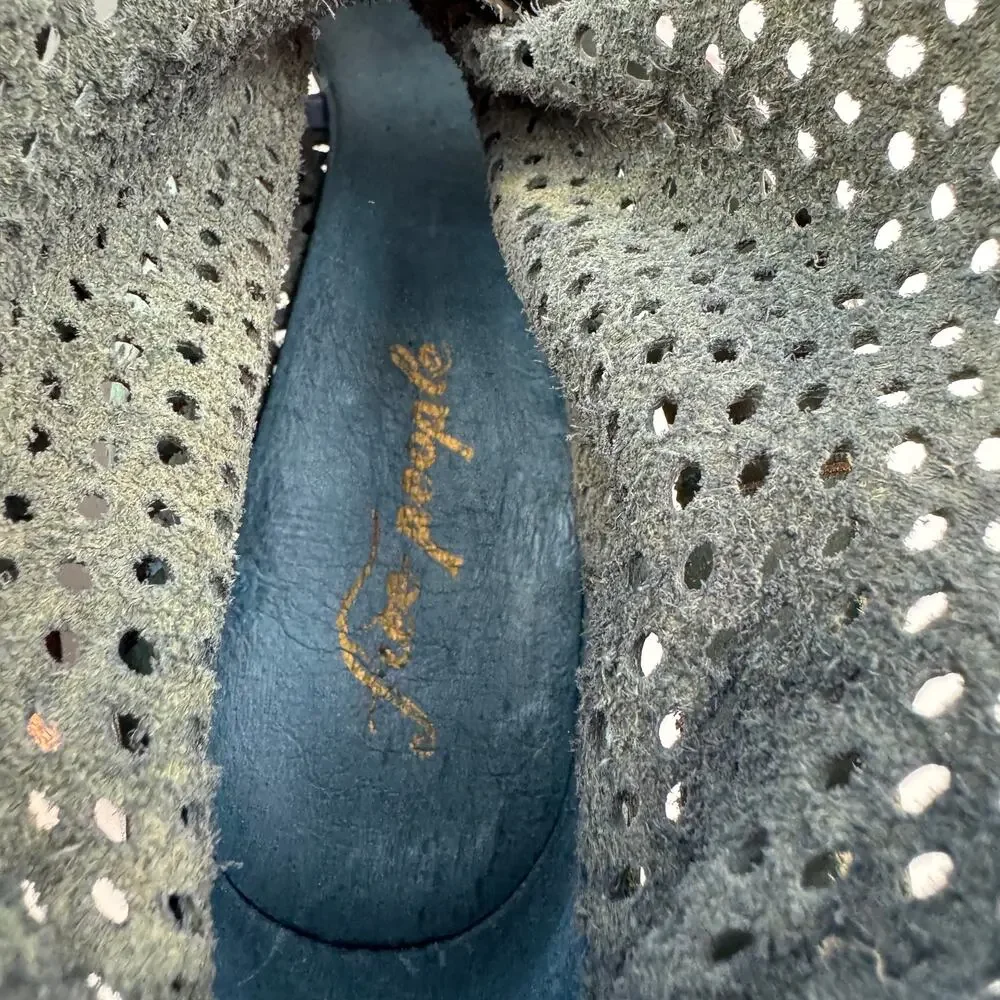 Free People Rendering Laser Cut Mesh Leather Boho Hippie Clog Women's Size 40/9